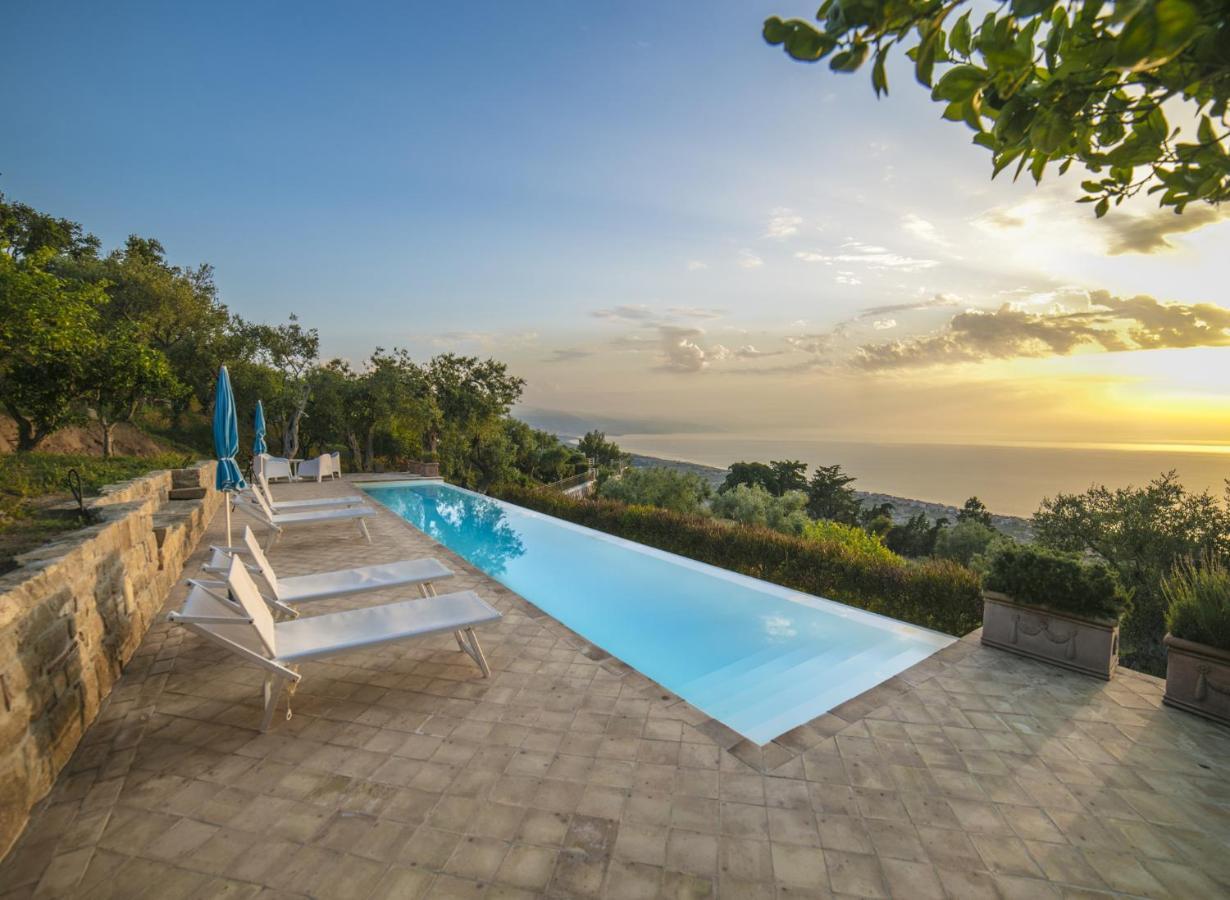 Villa Laura Capo dʼOrlando Esterno foto